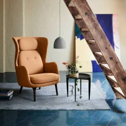 Tische^Fritz Hansen Tray Table Klapptisch Ø45cm