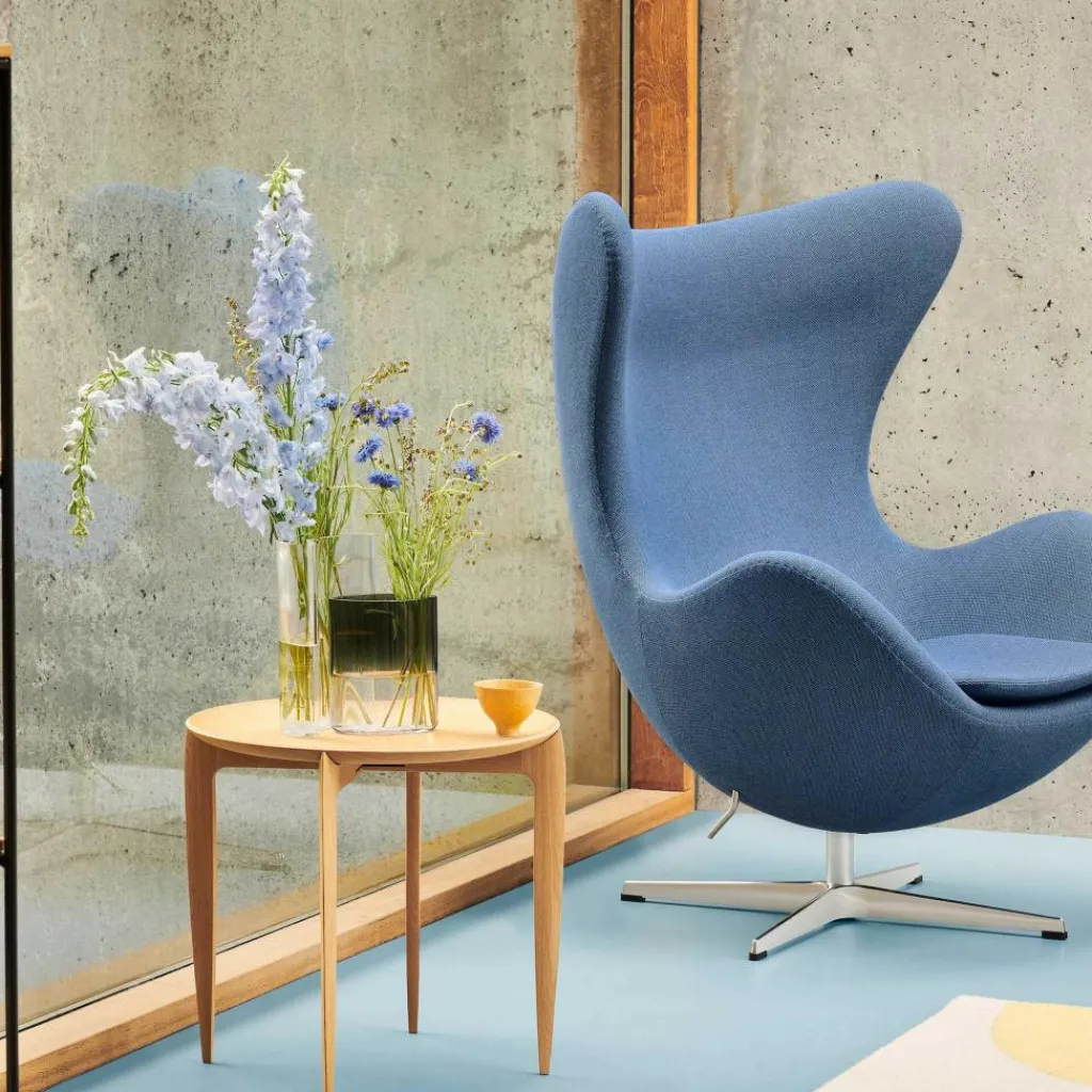 Tische^Fritz Hansen Tray Table Klapptisch Ø45cm