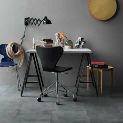 Tische^Fritz Hansen Tray Table Klapptisch Ø45cm