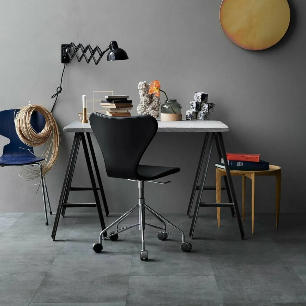 Tische^Fritz Hansen Tray Table Klapptisch Ø45cm