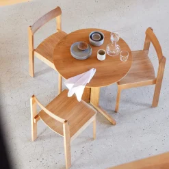 Tische^Form & Refine Trefoil Tisch Ø75cm