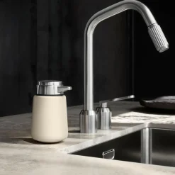 Vipp 9 Seifenspender| Badaccessoires