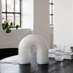 Tischleuchten^Ferm Living Vuelta LED Tischleuchte