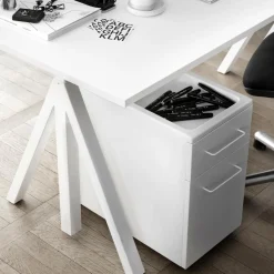 Schreibtische^String Works Tischgestell