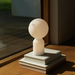 Normann Copenhagen Yo LED Tischleuchte mit Akku| Outdoor-Akkuleuchten|Outdoor-Akkuleuchten