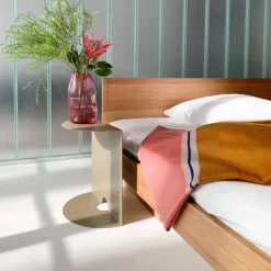 OUT Objekte unserer Tage Zians Large Doppelbett 180x200cm mit Kopfteil| Betten