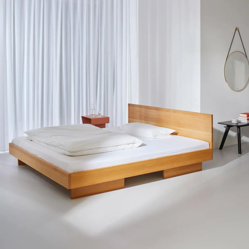 OUT Objekte unserer Tage Zians Large Doppelbett 180x200cm mit Kopfteil| Betten